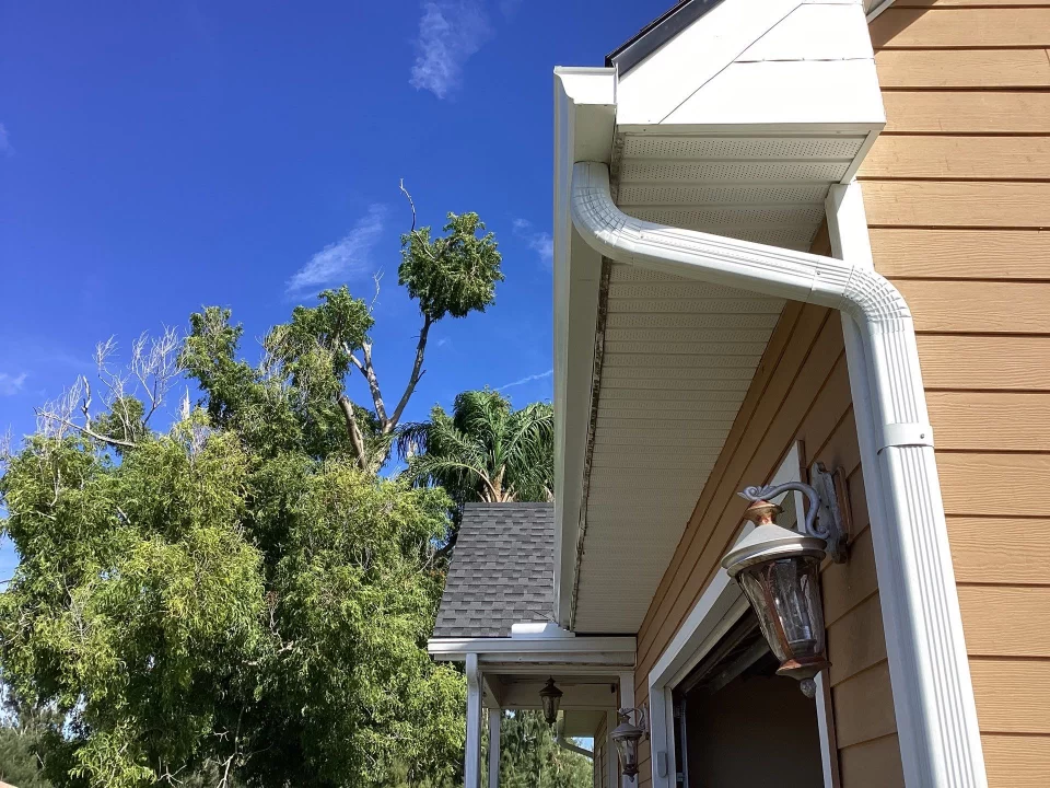White Seamless Gutters Cape Coral