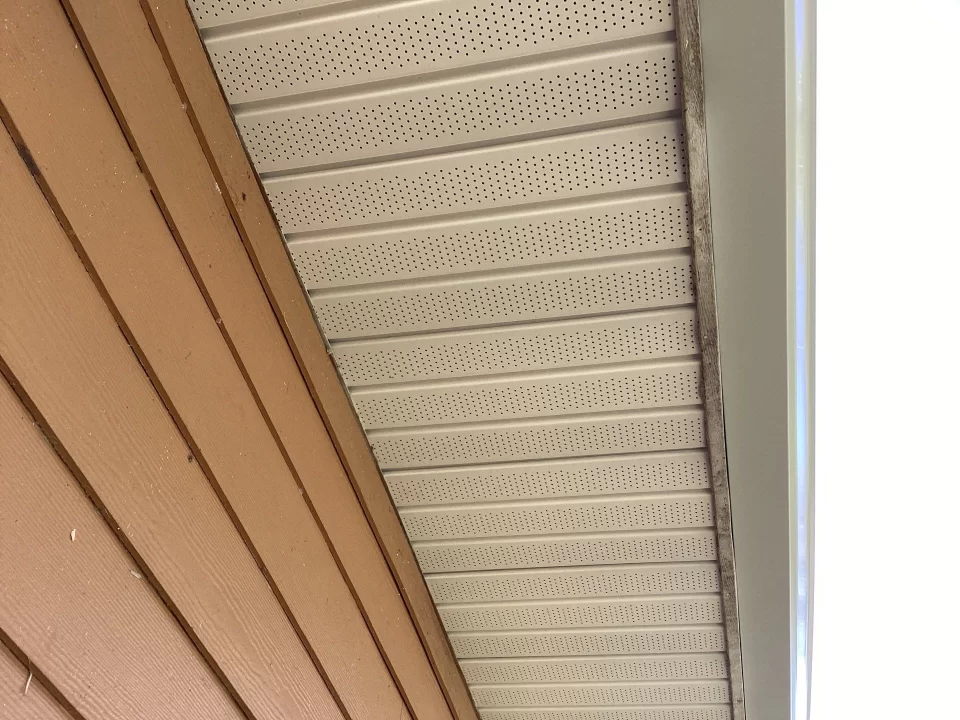 White Seamless Gutters Cape Coral